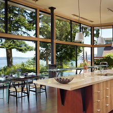 Modern Kitchen by FINNE Architects