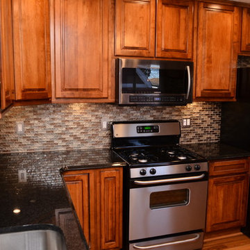 Portage Indiana, Haas Signature Maple Kitchen