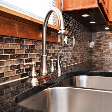 Portage Indiana, Haas Signature Maple Kitchen