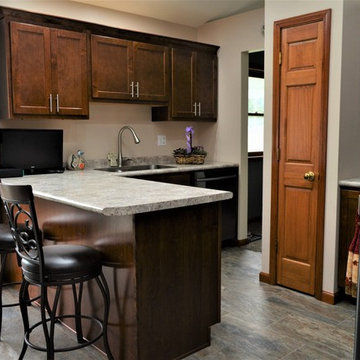 Porter, IN. Kountry Wood Products, Auburn Maple Kitchen and Family Room