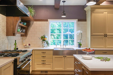 Kitchen - craftsman kitchen idea in Portland