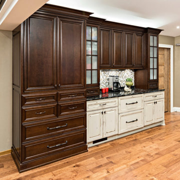 Prairie Wheat Homestead Hardwood Flooring - Kitchen