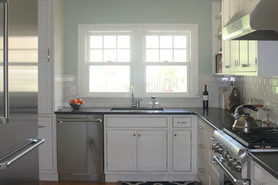 Transitional kitchen photo in New York