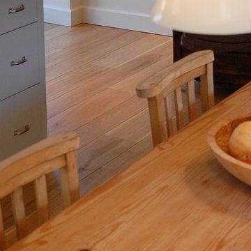 Prime Oak Floor in Family Kitchen