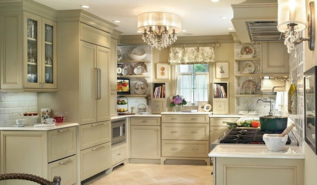 Expert Talk: 10 Reasons to Hang a Chandelier in the Kitchen