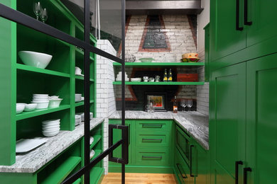 グランドラピッズにあるエクレクティックスタイルのおしゃれなキッチンの写真