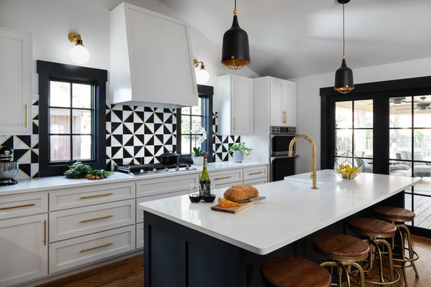 Transitional Kitchen by Tommy Daspit Photographer