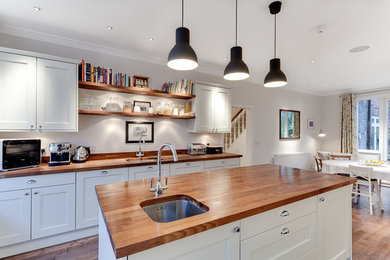 Photo of a modern kitchen in Sussex.