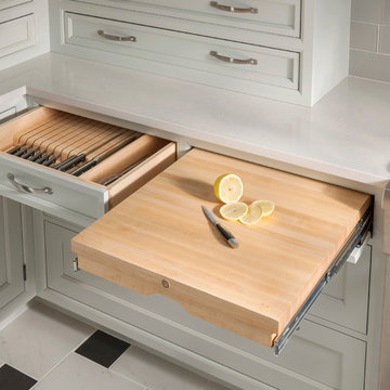 Pull-Out Cutting Board and Knife Block