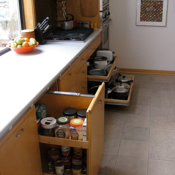 Pull Out Pantries Pull Out Pan Storage