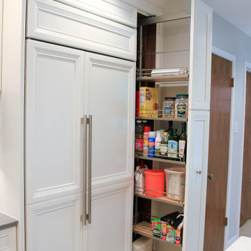 Pull-Out Storage Pantry