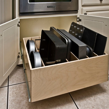 Pull Out Tray Bin