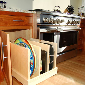 Pullout Tray Storage