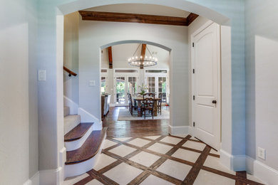 Kitchen - transitional kitchen idea in Dallas