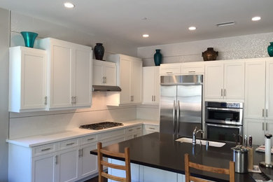 Minimalist kitchen photo in Orange County