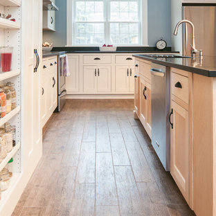 Inspiration for a farmhouse kitchen remodel in Portland Maine