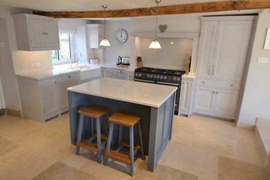 Kitchen - cottage kitchen idea in Oxfordshire