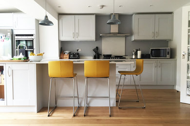 This is an example of a modern kitchen in Gloucestershire.