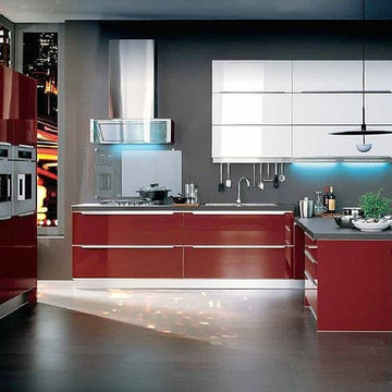 Red lacquered Kitchen Cabinets