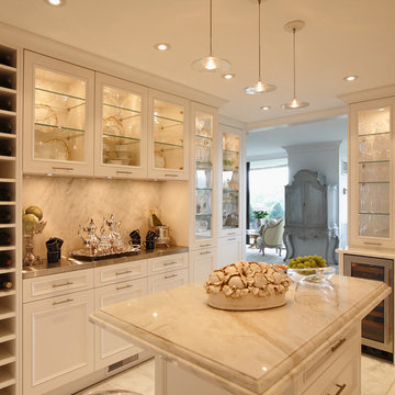 Refined Transitional Kitchen