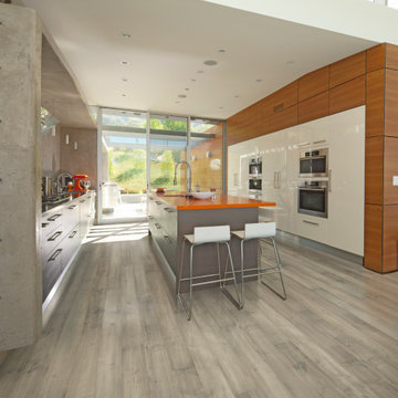 Regatta Spill Proof Floor | Waterproof Core