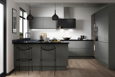 Photo of a contemporary kitchen in Hertfordshire.