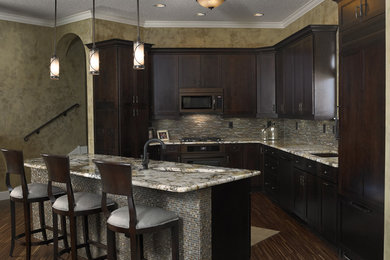 This is an example of a modern kitchen in Jacksonville.