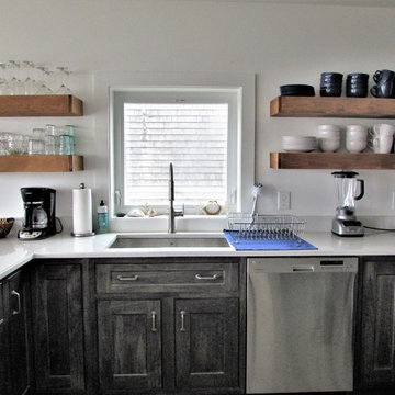 Renovated beach cottage open concept kitchen