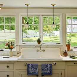 https://www.houzz.com/photos/repurposing-a-salvaged-sink-traditional-kitchen-burlington-phvw-vp~382928