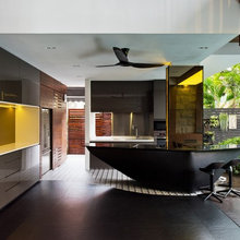 15 Ideas from Stunningly Black Kitchens