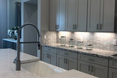 This is an example of a contemporary kitchen in Miami.