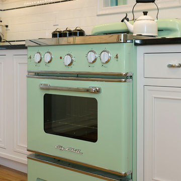 Retro Style Kitchen Remodel
