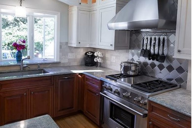 Design ideas for a classic kitchen in Providence.