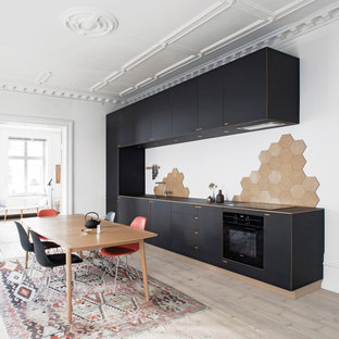 Ribegade Kitchen - bespoke kitchen with a graphical feel.