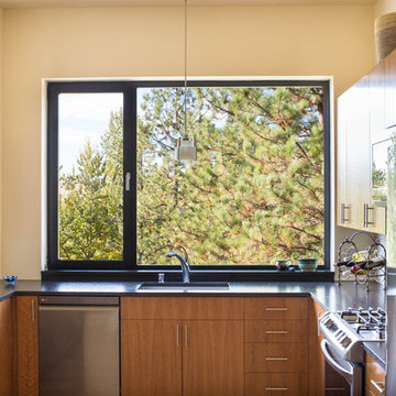 Ridge Residence