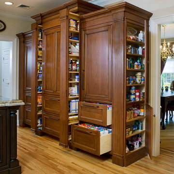 Ridgewood, NJ - Traditional - Kitchen Storage