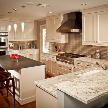River Oaks White Kitchen