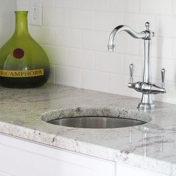 River White Granite Kitchen