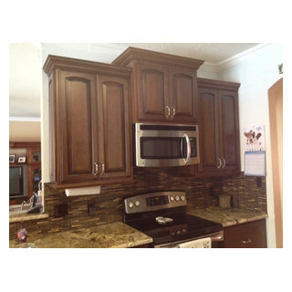 Robertson Home - Traditional - Kitchen - Dallas - by ProSource ...