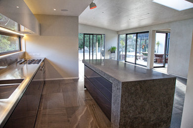 This is an example of a modern kitchen in Christchurch.