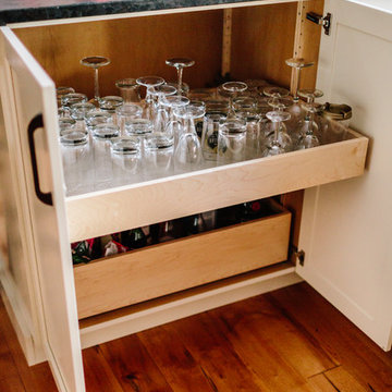 Rollout Bar Storage for Glasses and Bottles