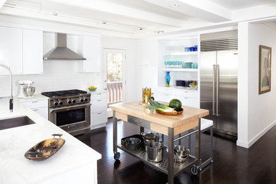 Trendy kitchen photo in Austin with stainless steel appliances