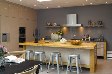 Photo of a contemporary kitchen in Gloucestershire.