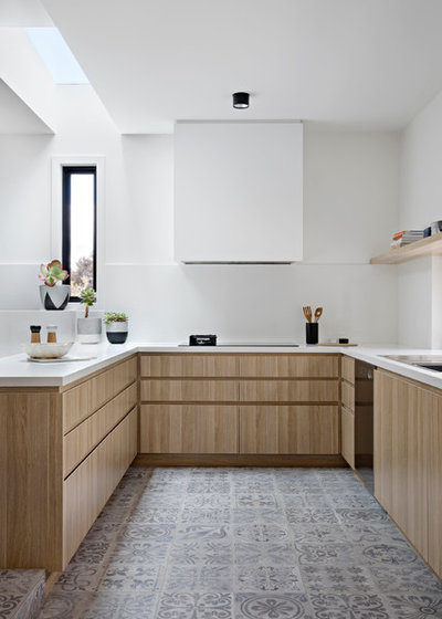 Contemporary Kitchen by Inbetween Architecture