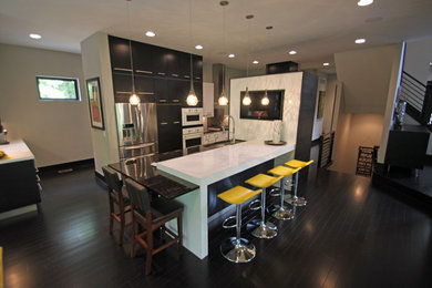 Trendy kitchen photo in Columbus