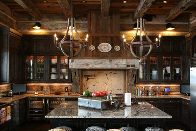 Rustic kitchen in St Louis.