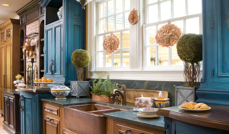 Kitchen Sinks: Antibacterial Copper Gives Kitchens a Gleam