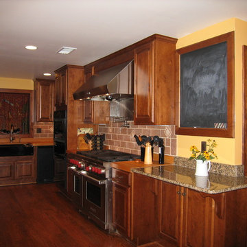 Rustic Kitchen and Great Room in Reston, VA