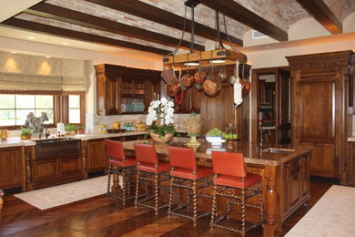 Inspiration for a rustic kitchen in Los Angeles.