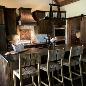 Rustic Kitchen with Modern Conveniences